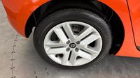 Renault Clio 1.5 Blue dCi 100ch Evolution - 24 — photo 32