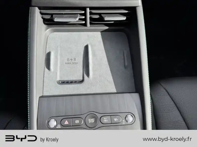Byd Seal comfort lite 156 kw 212 ch — photo 21