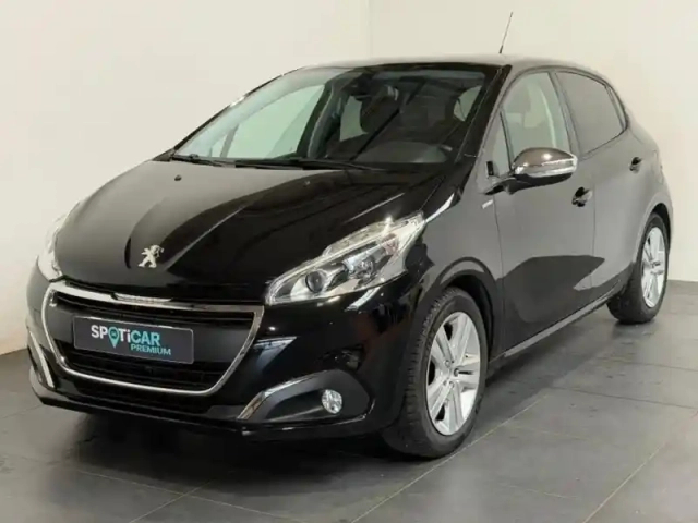 Peugeot 208 1.2  82 style 5 portes gps radar carplay — photo 1