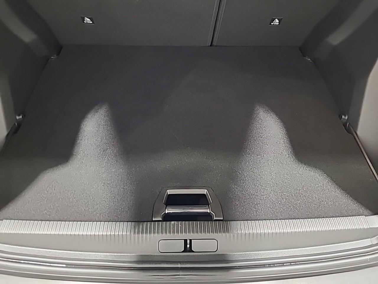 Peugeot 2008 puretech 100 s&s bvm6 allure — photo 14