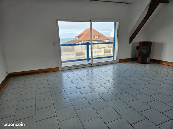 Duplex , 50m mer , trés belle vue mer ,grand balcon