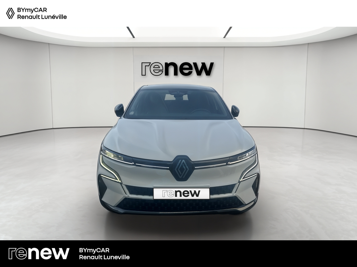 Renault Megane E-Tech EV60 220 ch optimum charge — photo 8