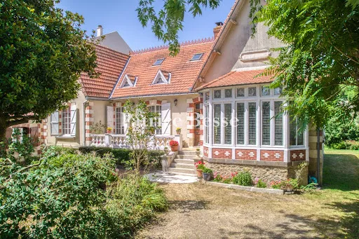 Maison 17 pièces 493 m²