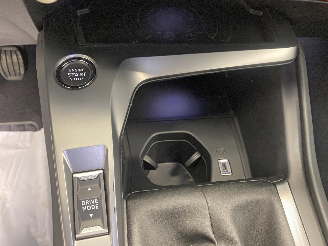 Peugeot 308 sw puretech 130ch s&s bvm6 allure pack — photo 15