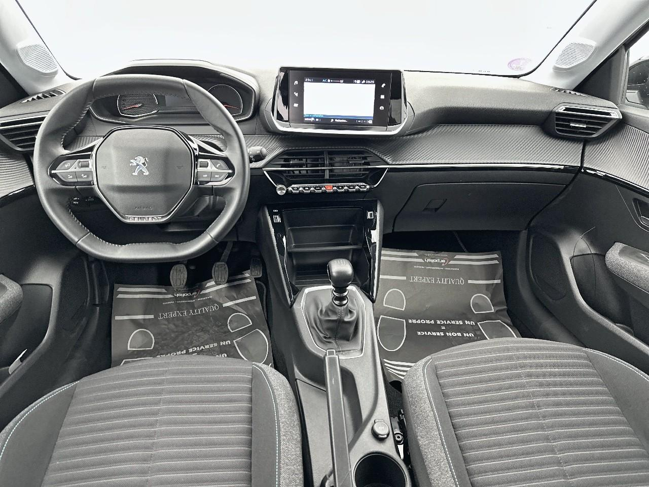 Peugeot 208 puretech 100 s&s bvm6 style — photo 11