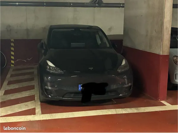 Place de parking PMR