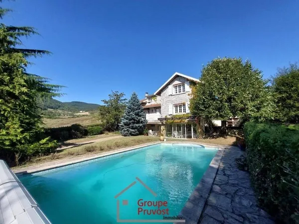 Demeure 5 pièces 200 m²