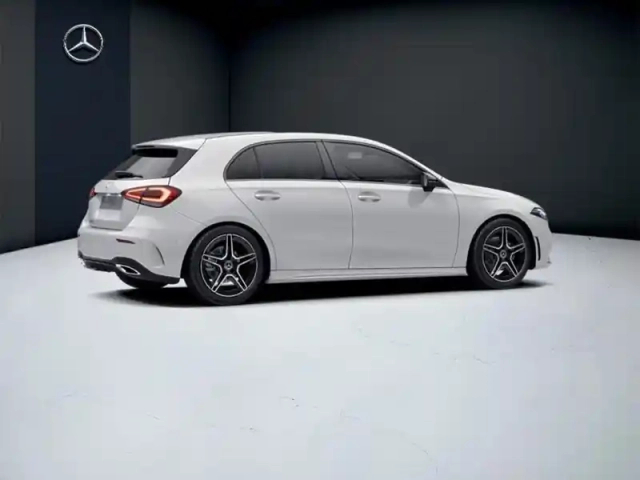 Mercedes Classe A 200 amg line — photo 20