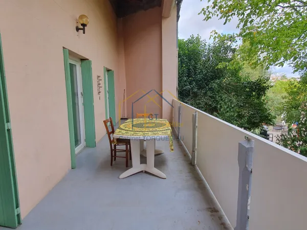 A louer maison de village T4 avec terrasse et garage