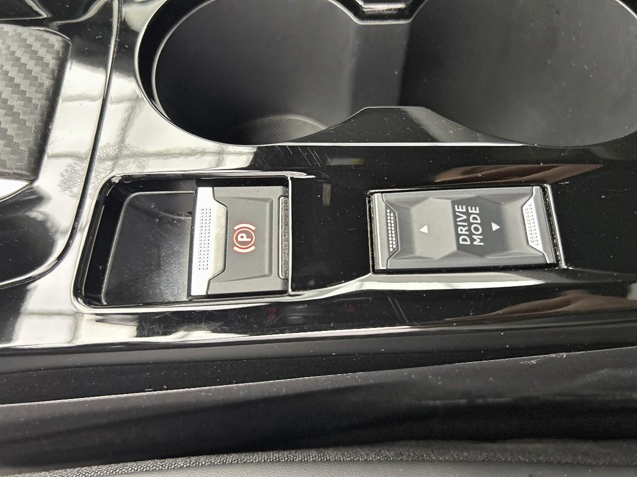 Peugeot 2008 130 s&s eat8 allure — photo 18