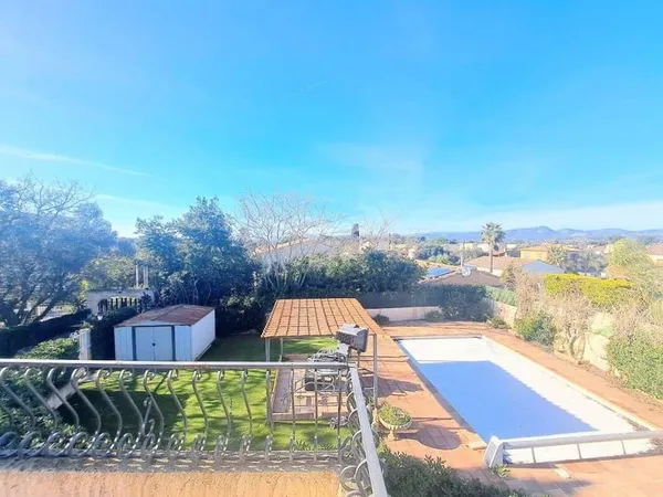 Villa 6 pièces 170 m²