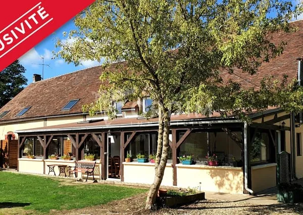 Une Propriété D'exception Au Coeur De La Campagne - 370 M² Habitables, Gîtes & Installations Équestr