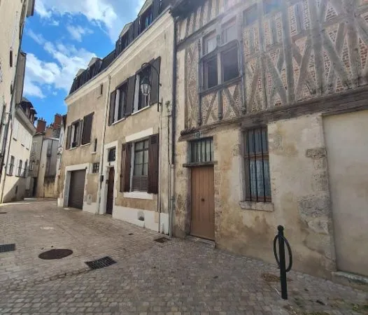 Maison hypercentre avec garage