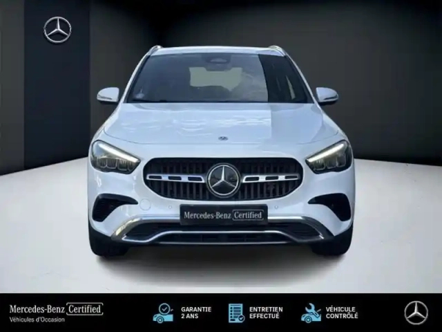 Mercedes Gla 200 progressive line — photo 8