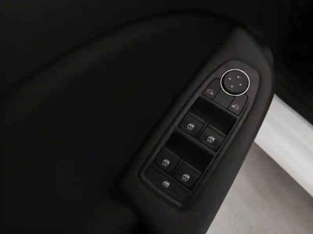 Renault Clio 1.0 tce 100ch evolution gpl — photo 13