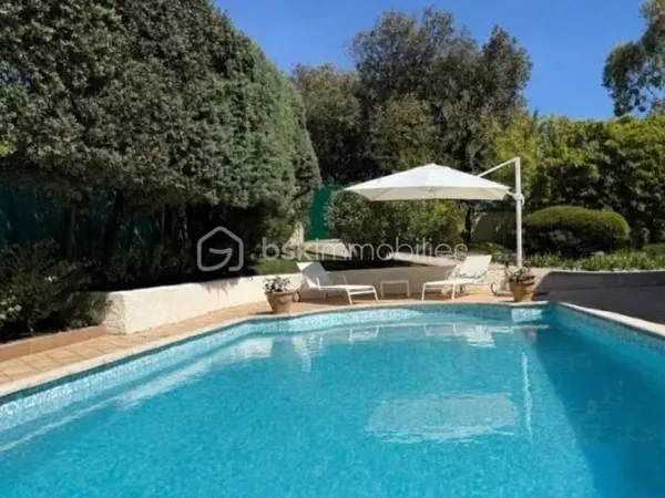 Maison 6 pièces 182 m²