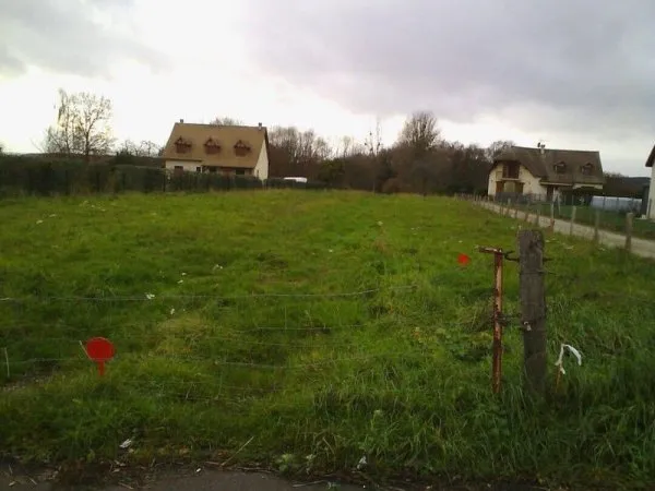Terrain constructible 1605 m²