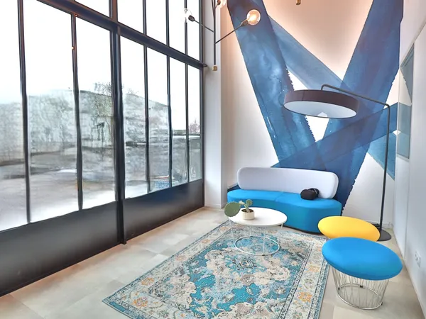 SAINTE-SAVINE Immeuble de bureaux neuf de 385m2, idéal siège