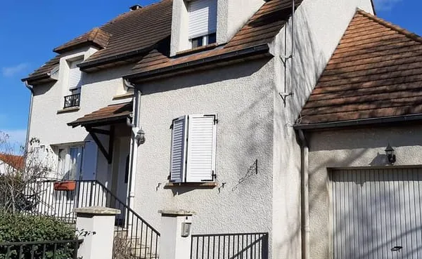 Maison 6 pièces 210 m²