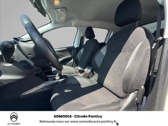 Peugeot 2008 1.2 puretech 82ch style — photo 9