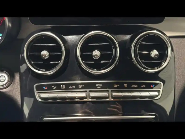 Mercedes Glc coupé 300 de 194+122ch amg line 4matic 9g-tronic — photo 13