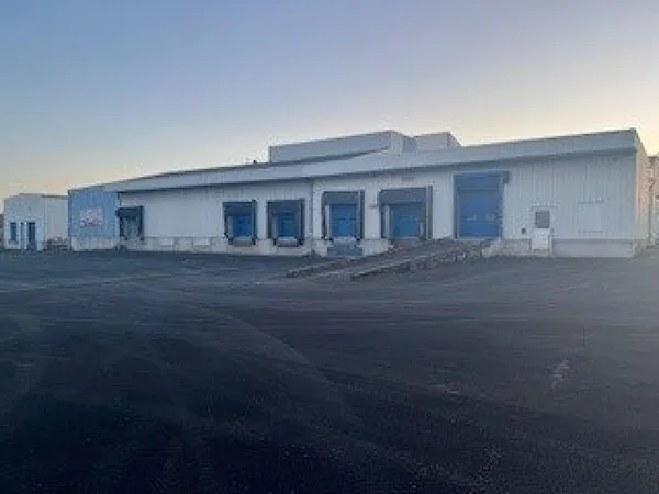 Local commercial de 2680 m² à Eguzon