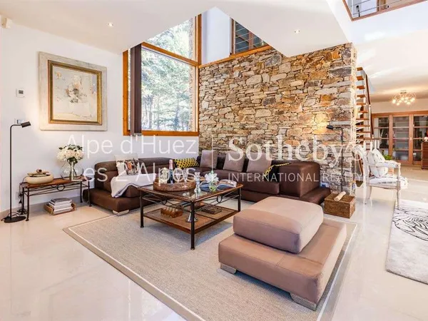 Chalet 8 pièces 388 m²