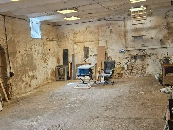 Local commercial 150m2