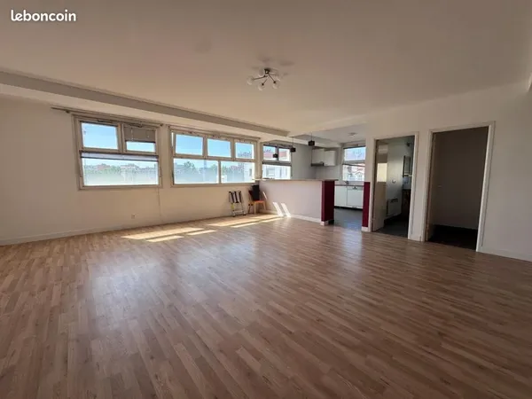 Bureaux 235 m²