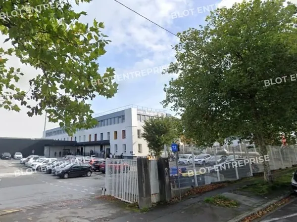 Bureaux 313 m²