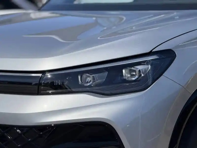 Volkswagen Tiguan 1.5 ehybrid 204ch dsg6 — photo 5