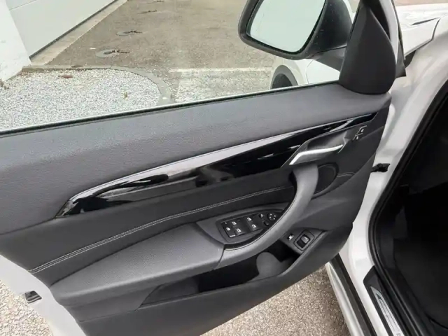 Bmw X1 xdrive25ea 220ch xline 6cv — photo 26