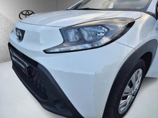 Toyota Aygo 1.0 vvt-i 72 dynamic my23 — photo 12