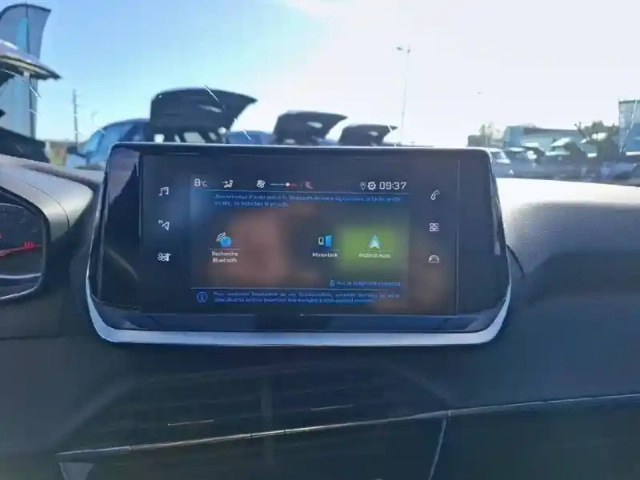 Peugeot 2008 puretech 100 s&amp;s bvm6 — photo 102