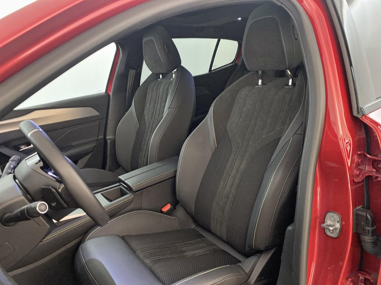 Peugeot 408 hybrid 136 e-dcs6 gt — photo 9