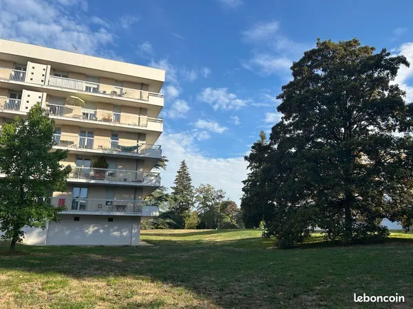 LYON 9ème - SAINT-RAMBERT LIMITE ST CYR AU MONT D'OR - T3 75 m² avec balcon de 32 m²