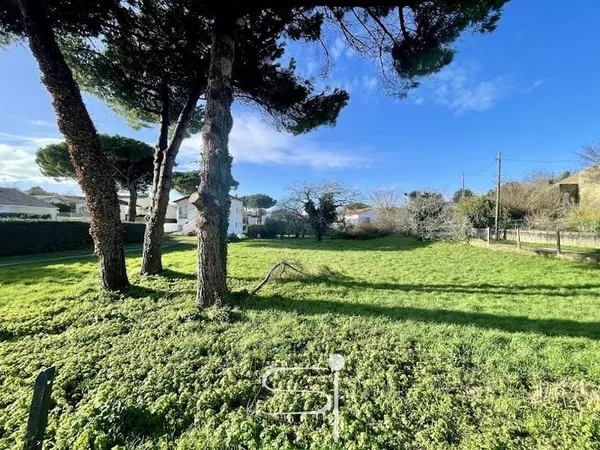 Terrain 520 m²