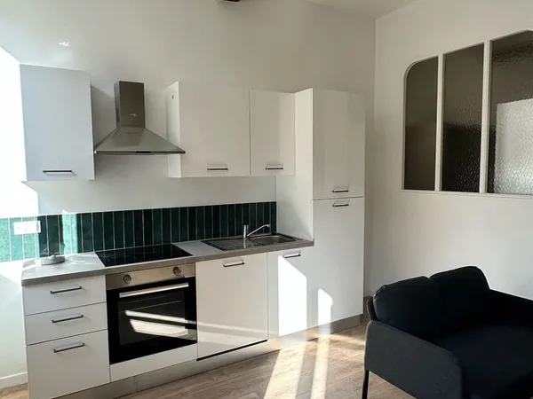 Studio meublé LE LUC