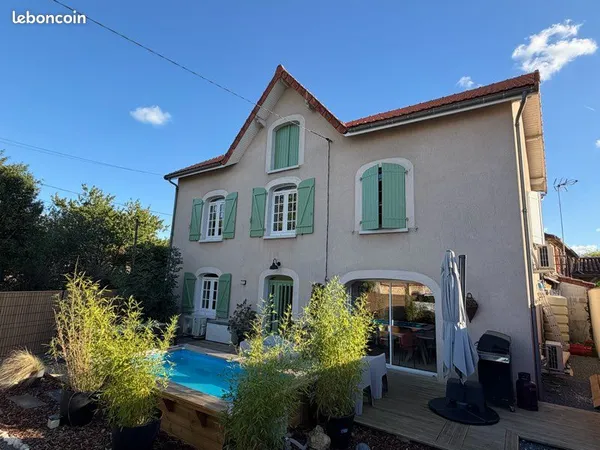 Maison de bourg entièrement rénové
