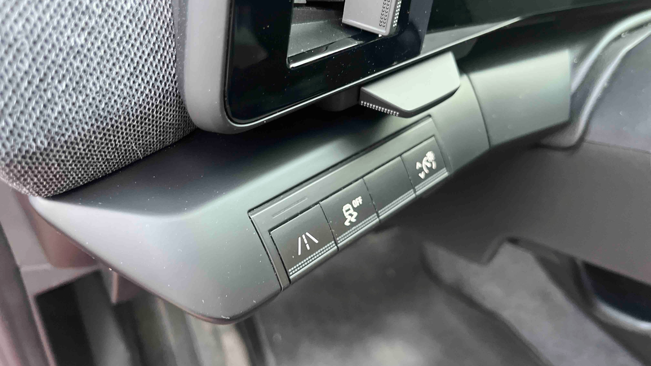 Renault Megane E-Tech EV60 220 ch super charge — photo 18