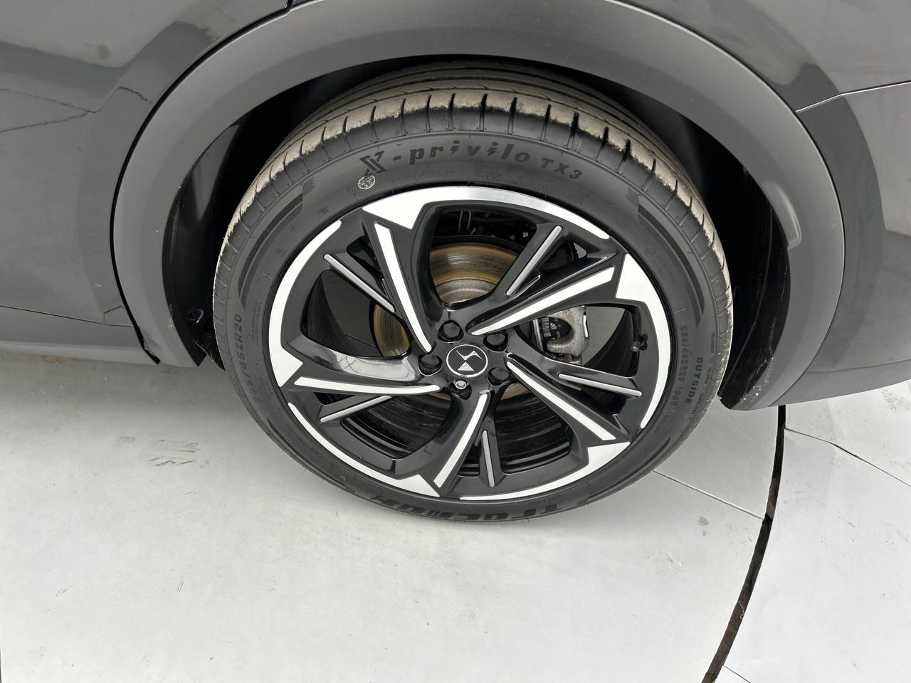 Ds Ds 7 crossback crossback hybride e-tense 300 eat8 4x4 louvre — photo 16
