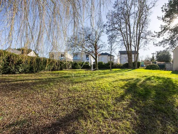 Terrain 712 m²