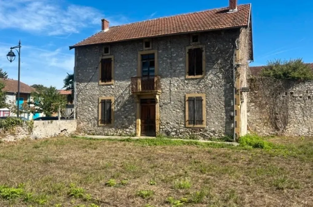 Photo 1