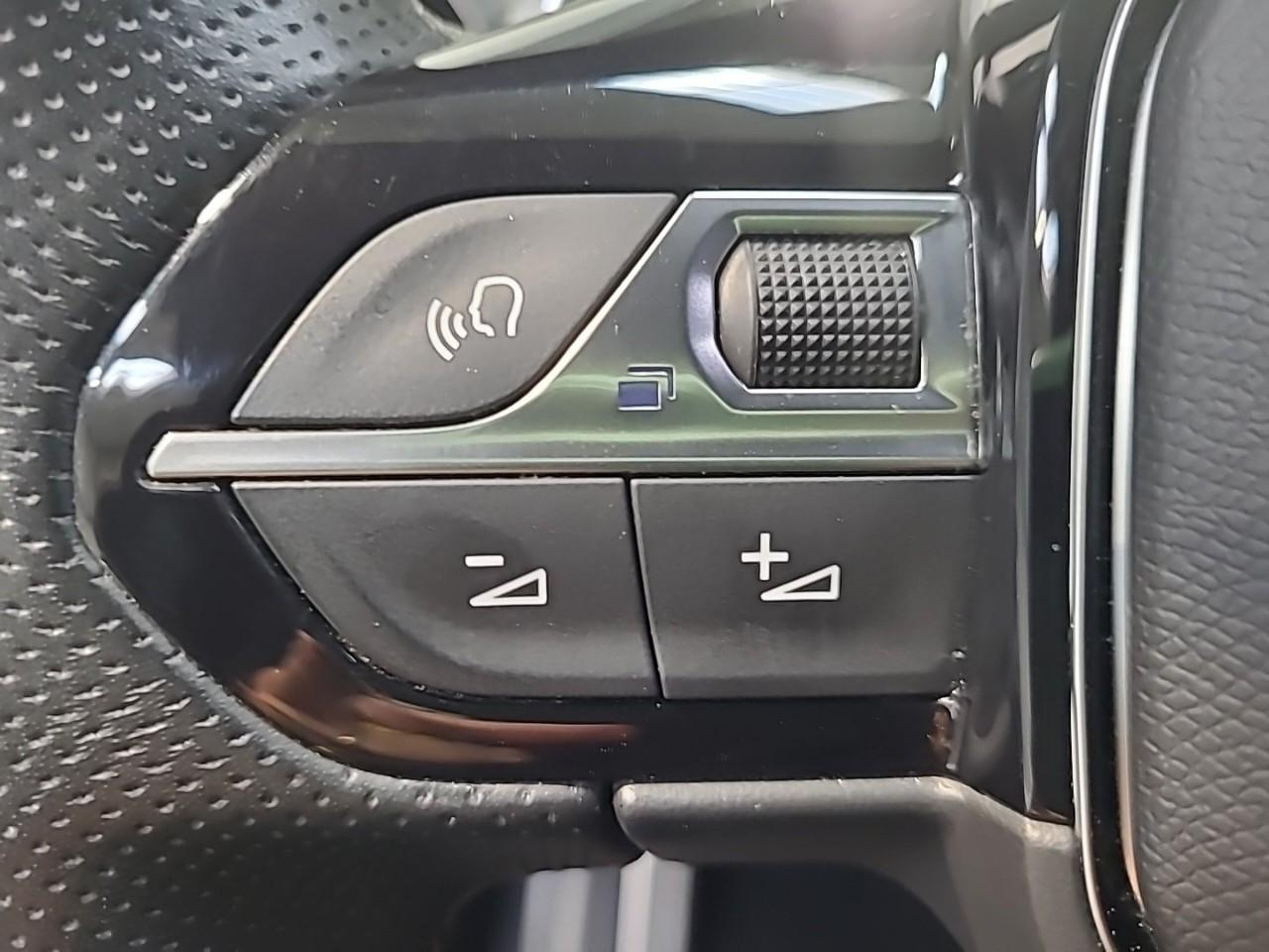 Peugeot 3008 puretech 130ch s&s eat8 gt — photo 23