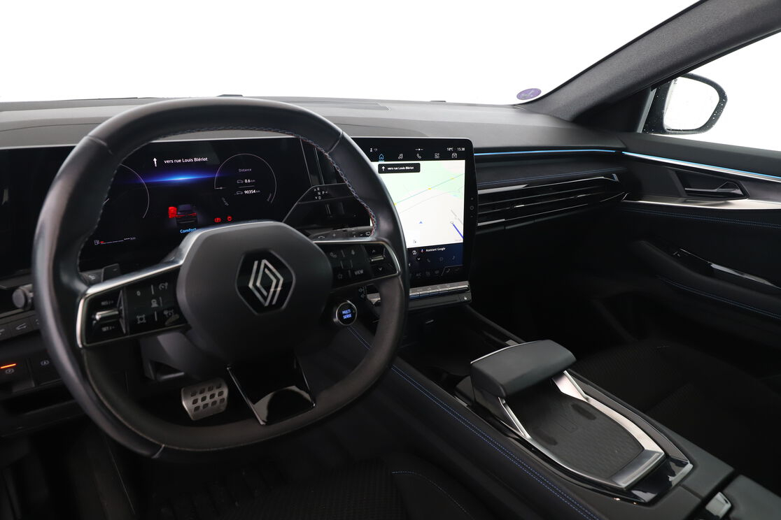 Renault Austral 1.2 Hybrid E-Tech Iconic Esprit Alpine — photo 10