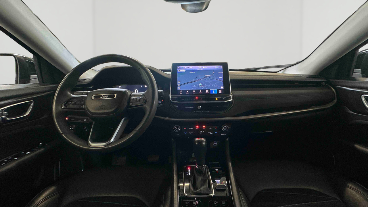 Jeep Compass 1.3 PHEV T4 240 ch 4xe eAWD — photo 11