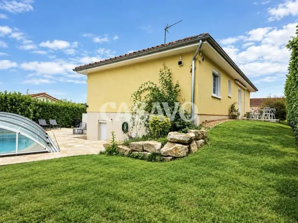 Vente Maison 5 pièces de 114m² - 38440 Savas-Mépin