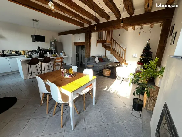 Maison rénovée de 80 m² à la Ville-aux-Dames