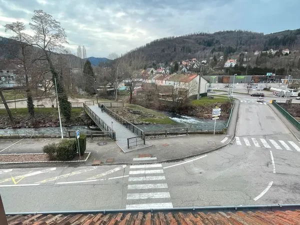 Location f4