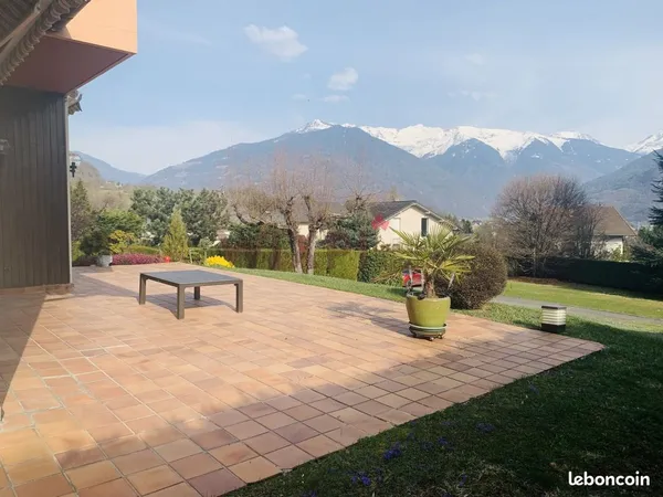 Villa 7 pièces 290 m²